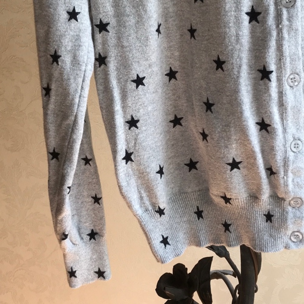 Star Performance Cardigan ! - Picture 3 of 5